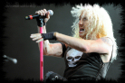 twistedsister_boa2010_11_thumb.jpg